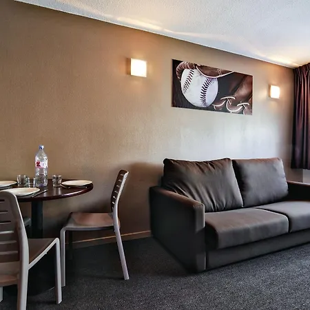 Zenitude Hôtel-résidences Les Hauts D'annecy Hotel 3*