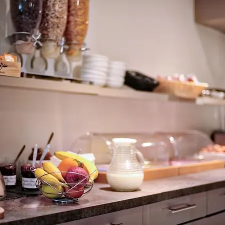 Zenitude Hôtel-résidences Les Hauts D'annecy Hotel 3*