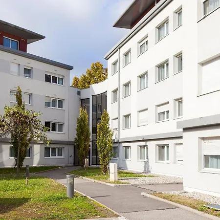 Hotel Zenitude Hôtel-résidences Les Hauts D'annecy 3*