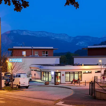 Hotel Zenitude Hôtel-résidences Les Hauts D'annecy Annecy