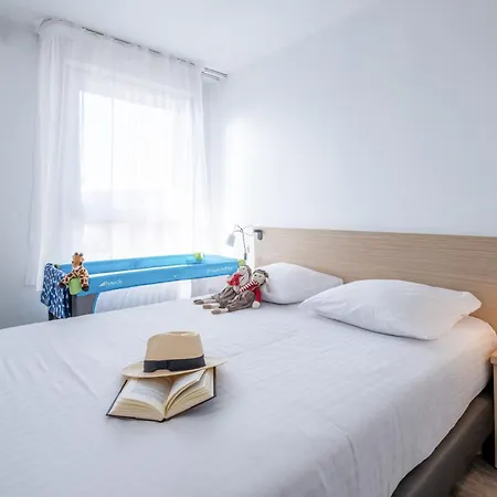 Hotel Zenitude Hôtel-résidences Les Hauts D'annecy 3*