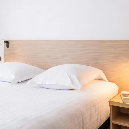 Zenitude Hôtel-résidences Les Hauts D'annecy Hotel 3*