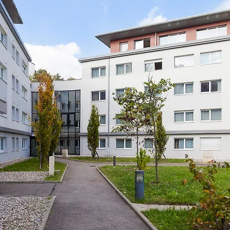 Zenitude Hôtel-résidences Les Hauts D'annecy 3* Annecy